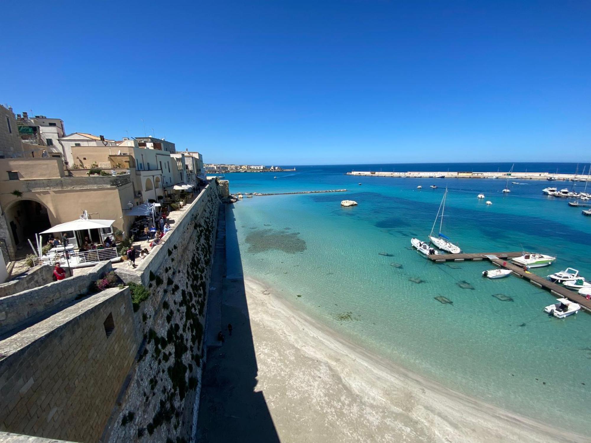 Dimora Del Sole Luxury And Charm Apartment Otranto Esterno foto